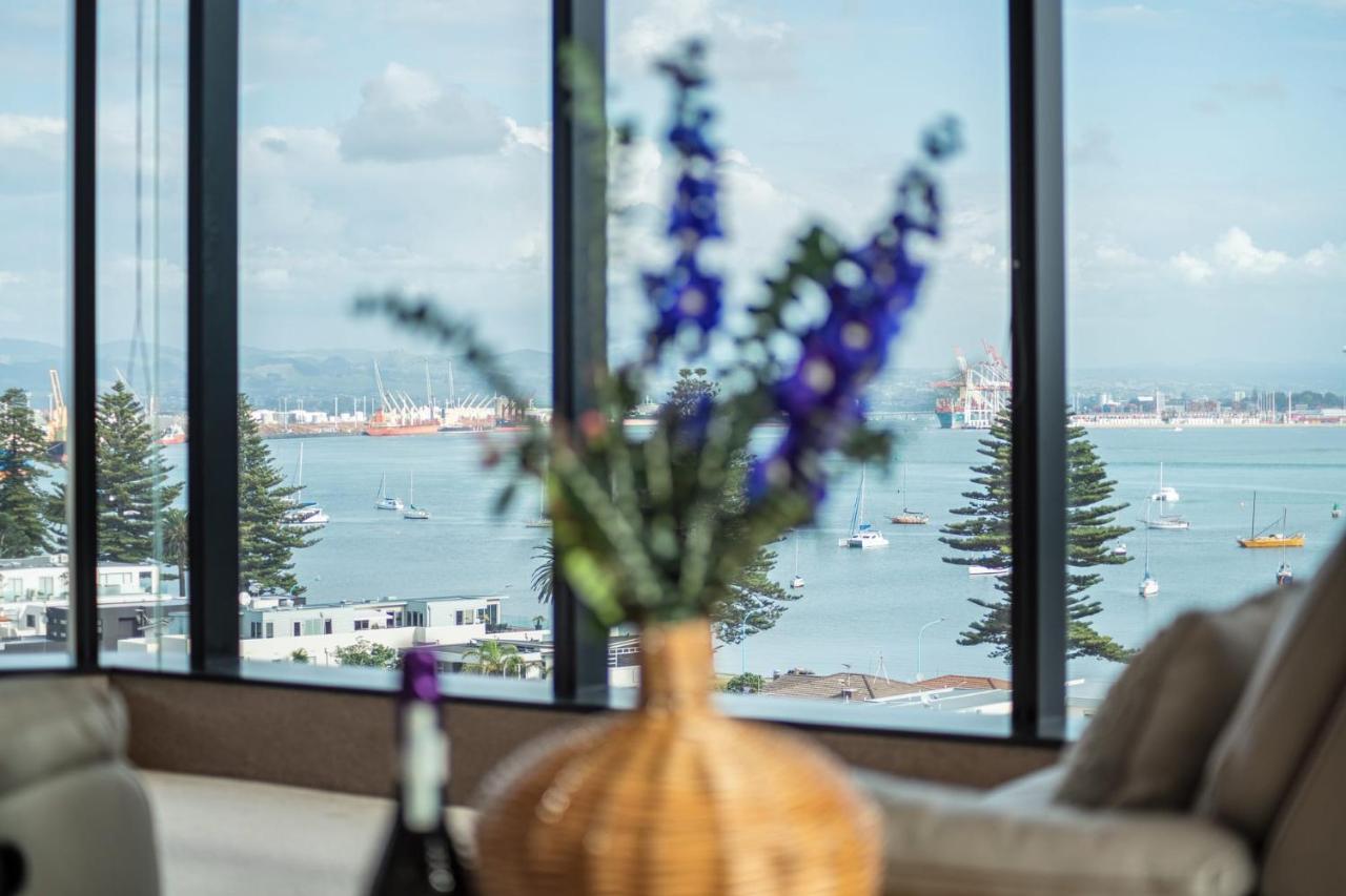 شقة Superb Elevated Views Of Harbour With Heated Pool, Gym & Parking ماوْنت مونغانيو المظهر الخارجي الصورة